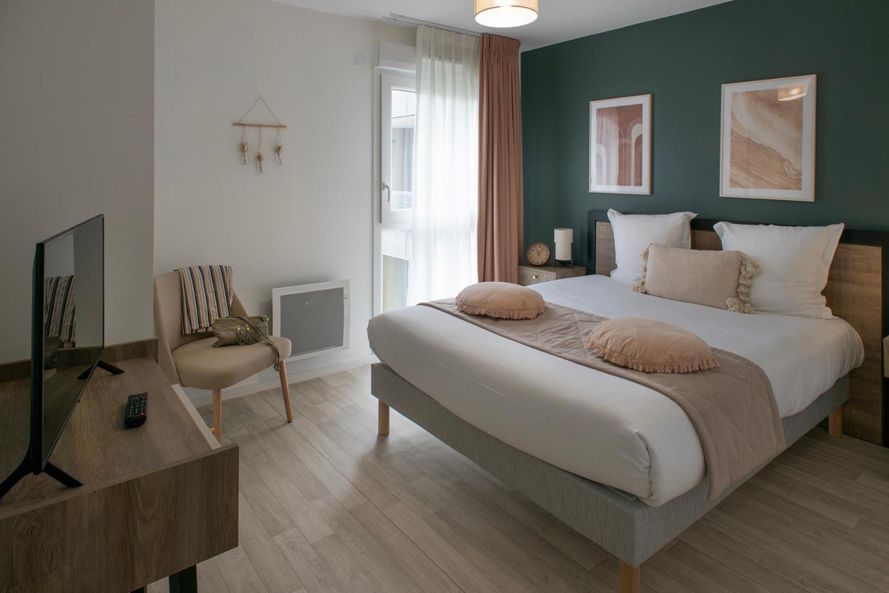 Residence Services Seniors - Domitys Les Jardins D'Ahna Dinan Exterior photo